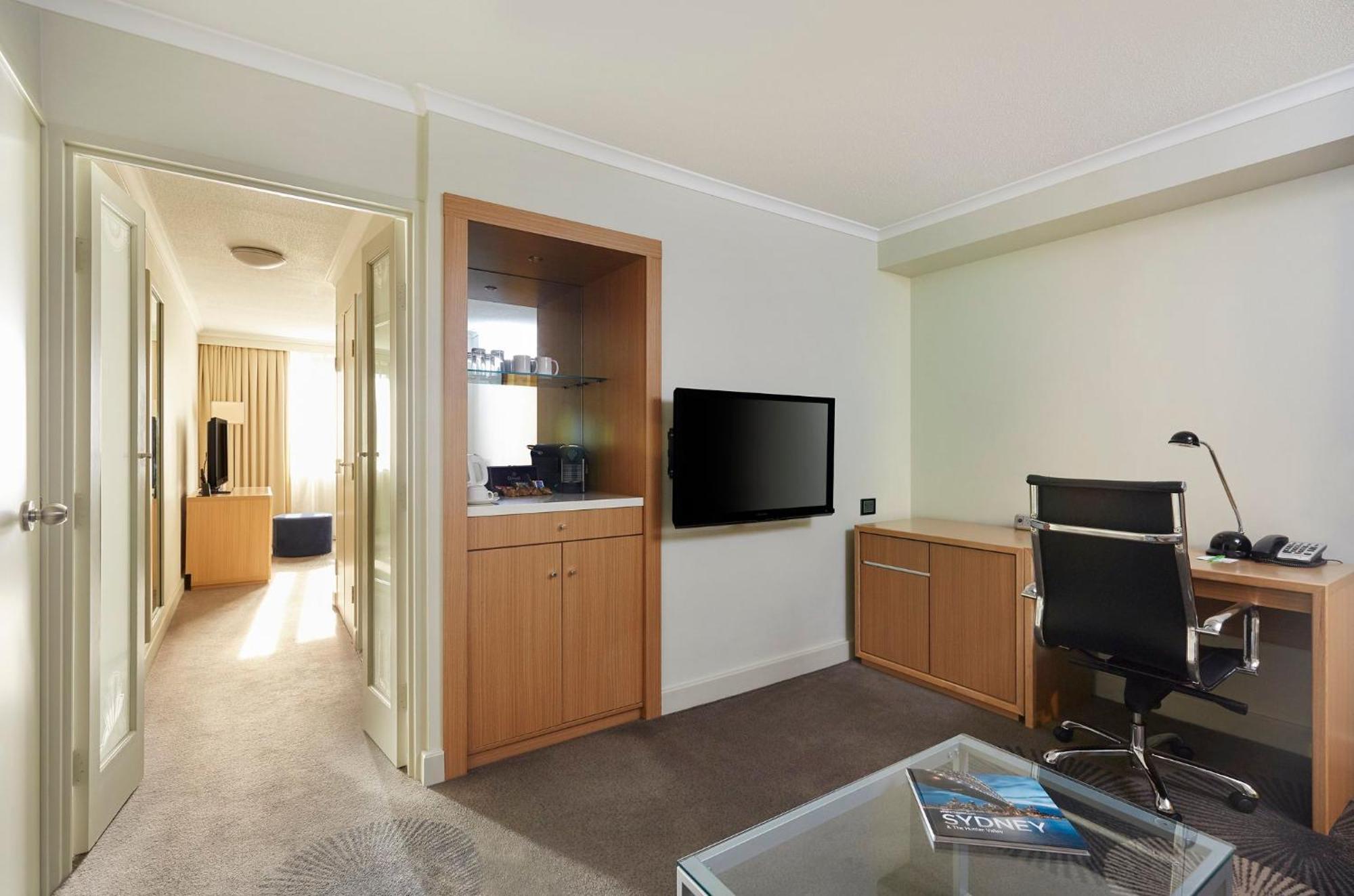 Holiday Inn Parramatta By Ihg Сидни Екстериор снимка