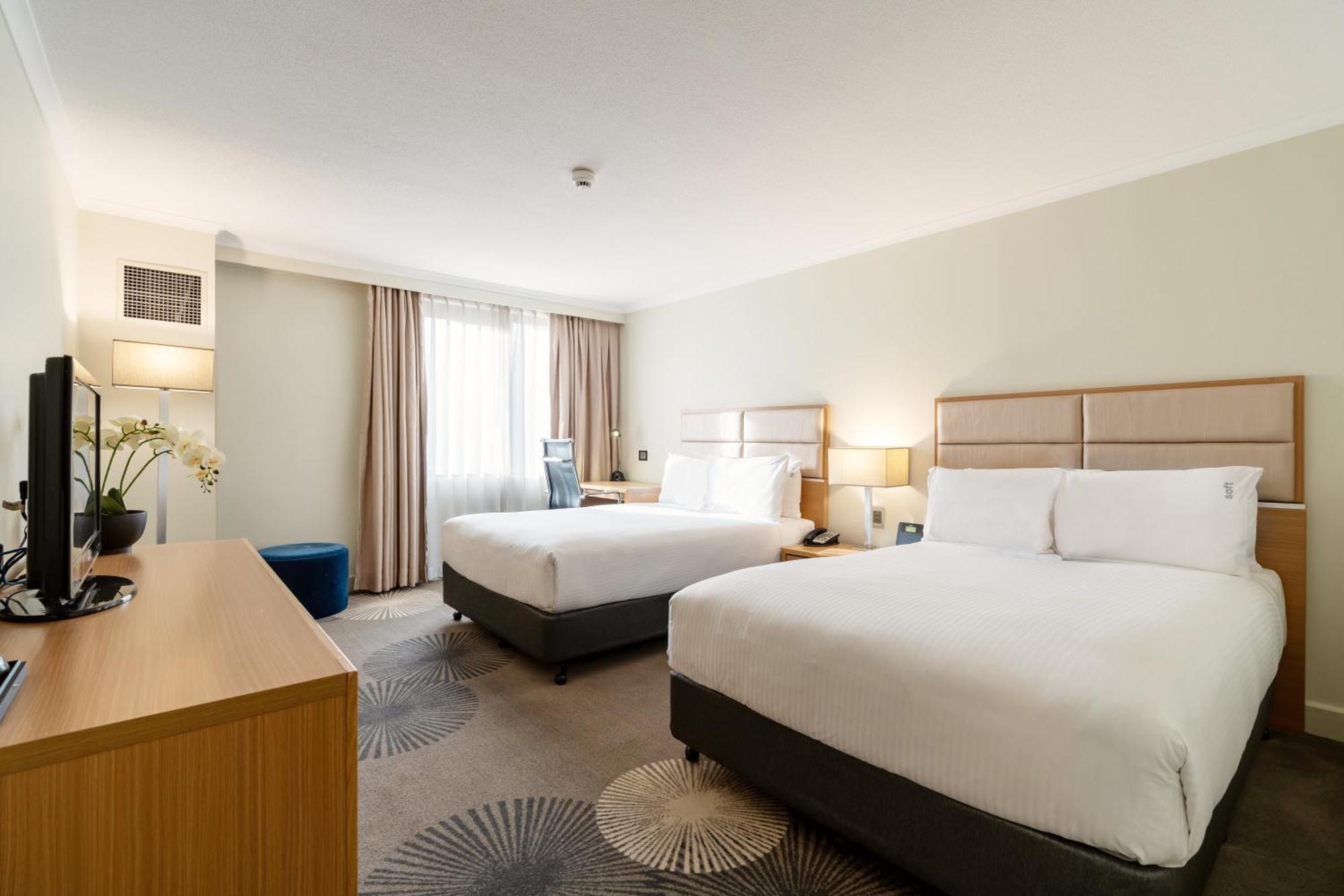 Holiday Inn Parramatta By Ihg Сидни Екстериор снимка