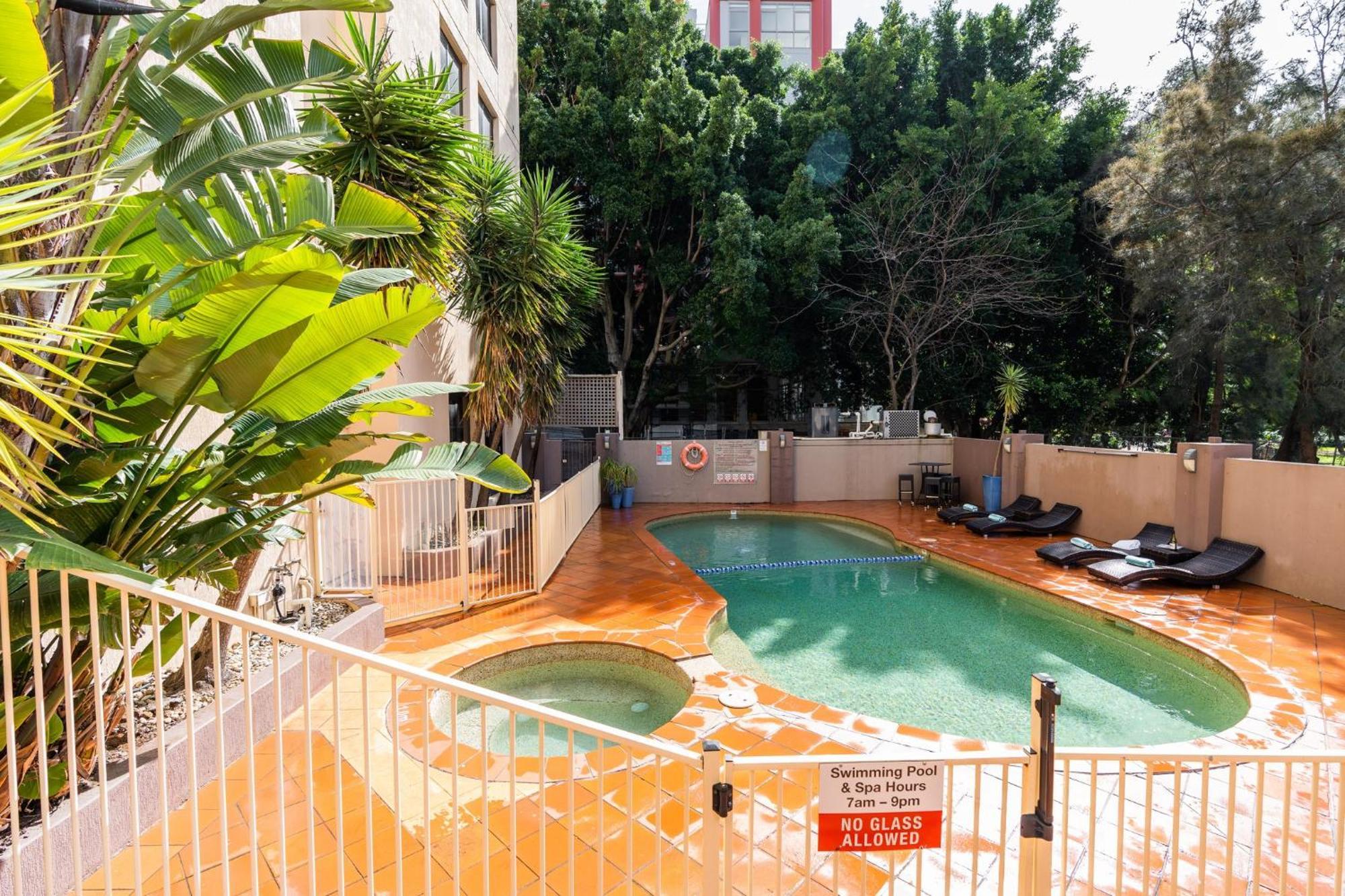 Holiday Inn Parramatta By Ihg Сидни Екстериор снимка